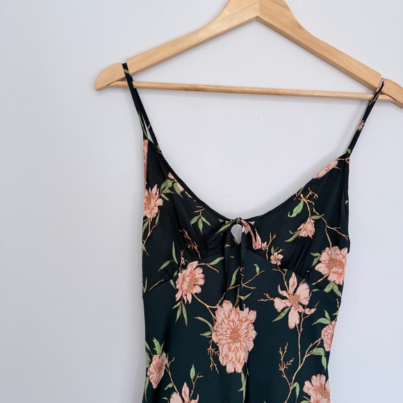 Urban Outfitters Floral Dress with Peach and Green Accents - Picture 2 of 4
